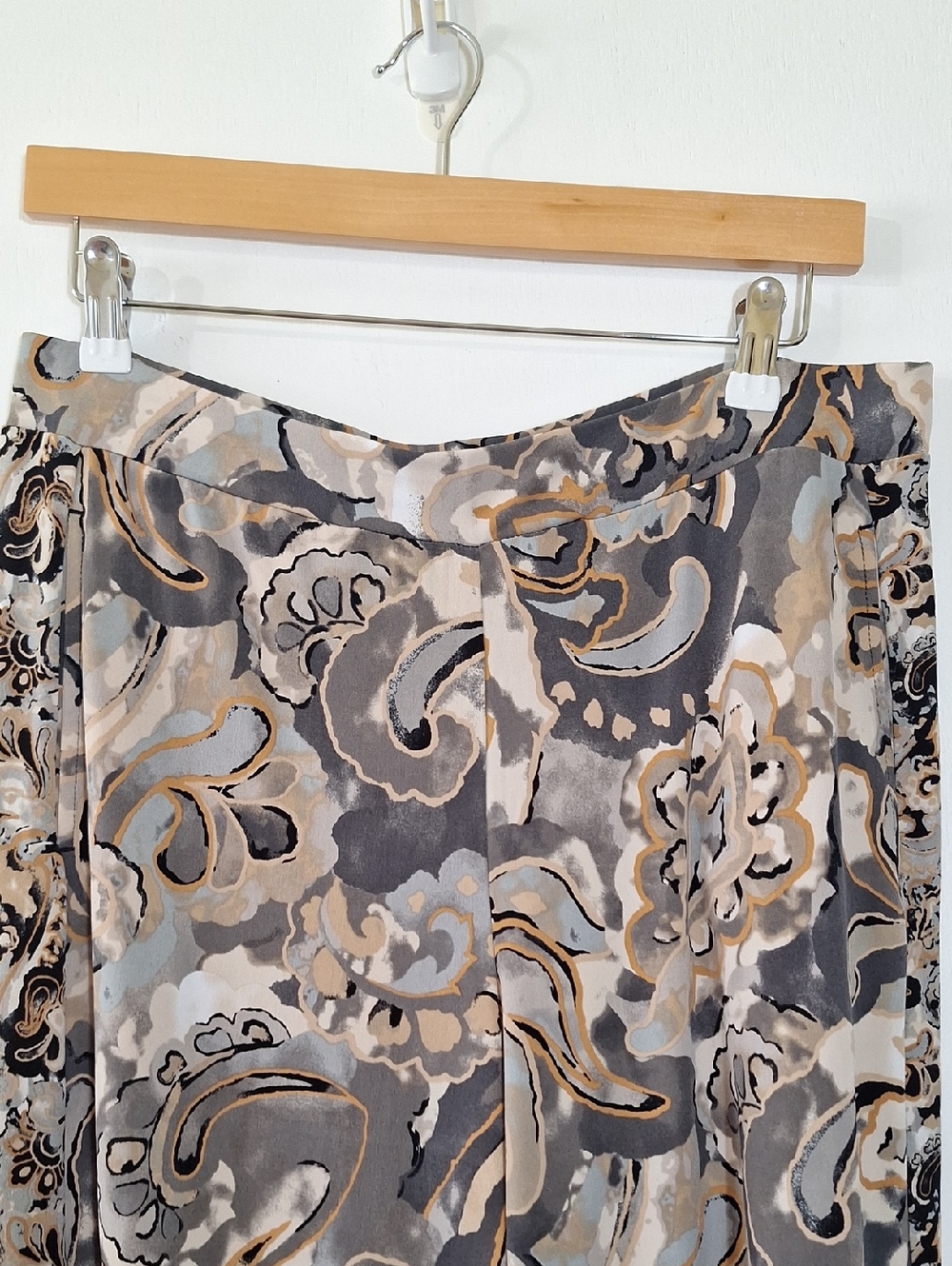 Boho Paisley Floral Wide Leg Cropped Pants Earth Tones - Picture 2 of 13